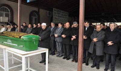 AK Parti Nizip İlçe başkanının babası toprağa verildi