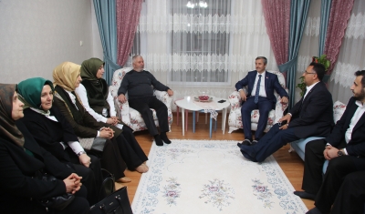 Başkan Tahmazoğlu’ndan Şehit Ailesine Ziyaret